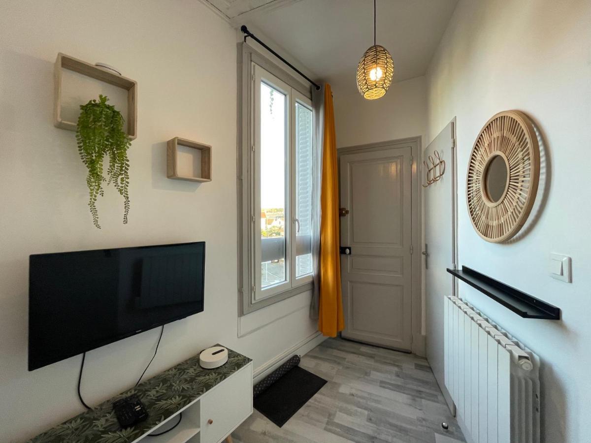 Studio Proche De La Gare Auxerre Bagian luar foto